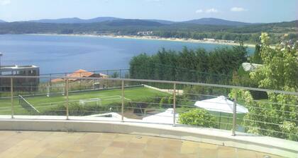 600m2 sea view house , 6 bedr, 7 bathr, 17 people ,private pool ,tennis court