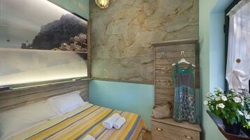 2 Schlafzimmer, BĂŒgeleisen/BĂŒgelbrett, kostenloses WLAN, BettwĂ€sche