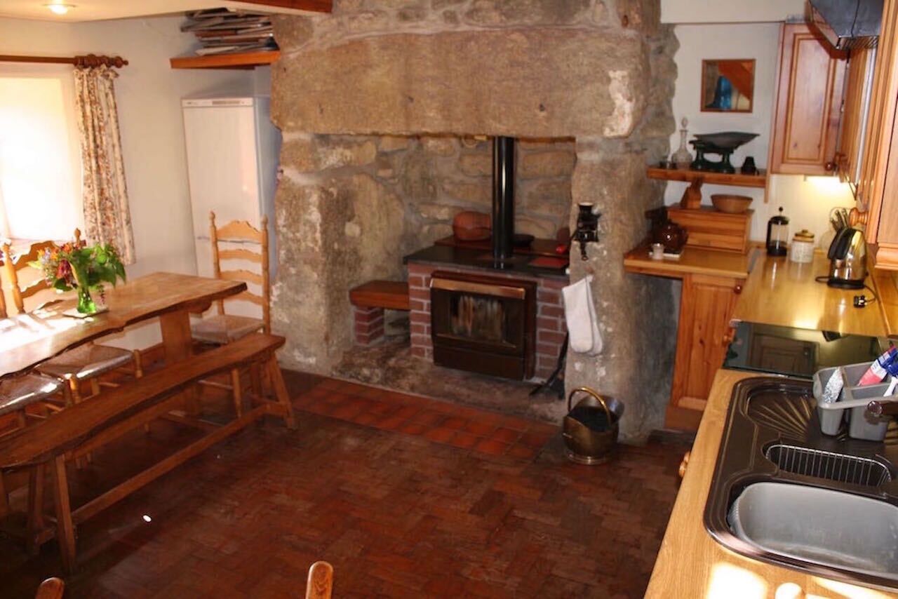Bal Cottage lies on the edge of the Penwith Moors in West Cornwall