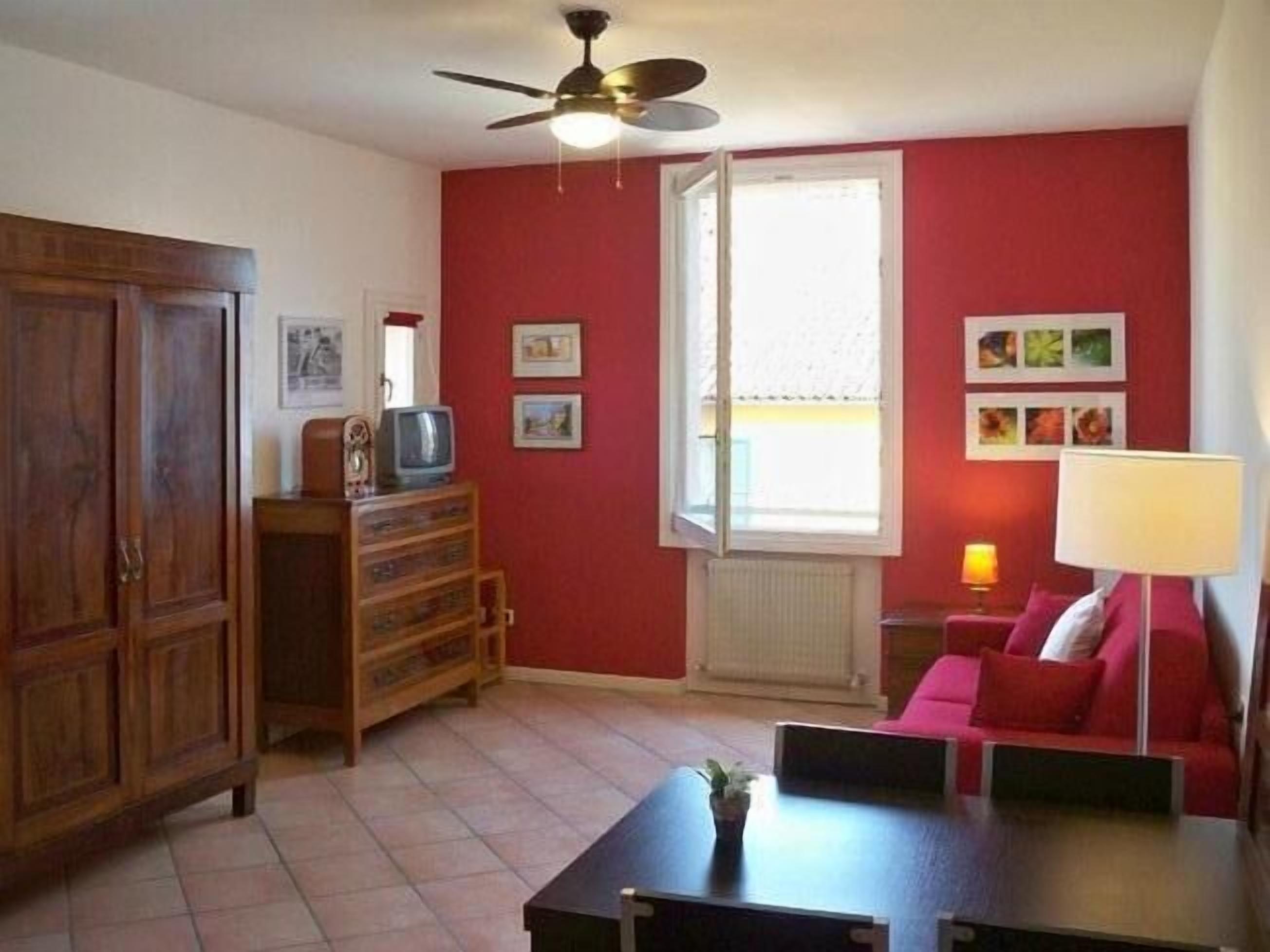 'Ca' di Vale': cozy flat in the centre of Bologna. Rooftops view of the town.