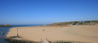 Breakwater Cottage - Five Bedroom House, 10 sovepladser