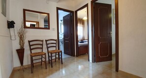 Unclassified image, 2 of 27, button