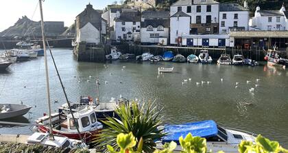 Warren Cottage, in the pretty village of Polperro