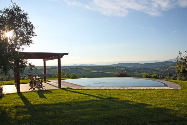 Outdoor pool -  a dream vacation in Tuscany (San Casciano Val di Pesa)
