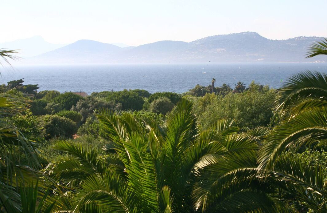 Hyeres Giens: House / Villa - Hyères