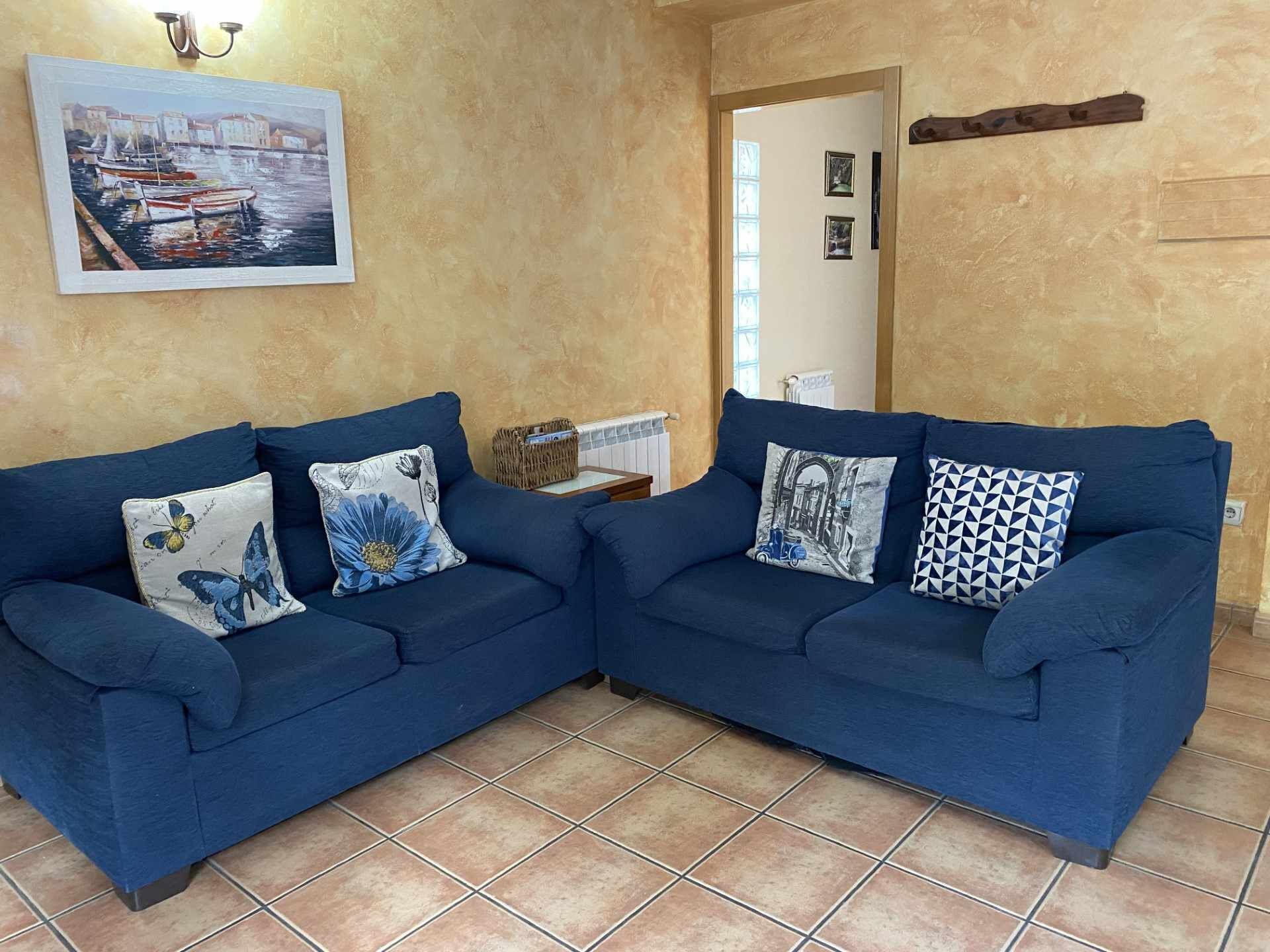 Televisie en een open haard