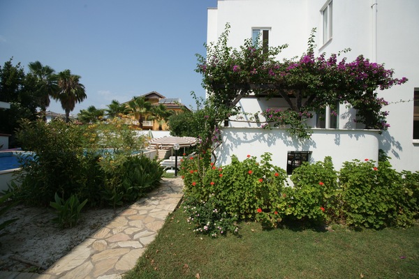 Villa Gardens
