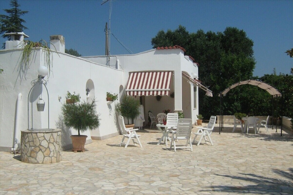 HOLIDAY IN PUGLIA, A 16 KM FROM OSTUNI