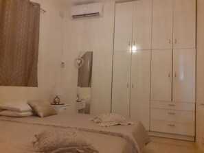 2 bedrooms, iron/ironing board, travel cot, free WiFi - Studio Apartment 3/4 Pax, Large Sun Terrace, Washer, Air cons, BBQ, DVD, WI-FI, (Santa Maria Estate)