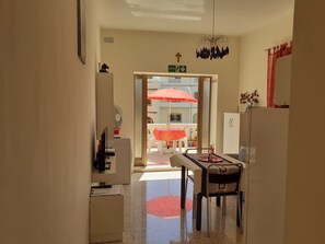 Interior - Studio Apartment 3/4 Pax, Large Sun Terrace, Washer, Air cons, BBQ, DVD, WI-FI, (Santa Maria Estate)