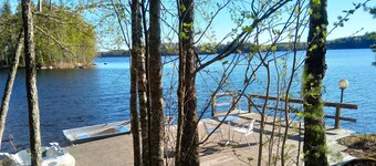 Suuri puu huvila upeat maisemat ja luonto