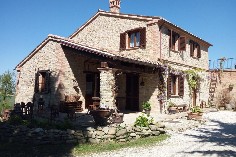 Casale San Martino Agriturismo Bio Downstairs