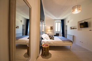 2 bedrooms, desk, soundproofing, iron/ironing board
