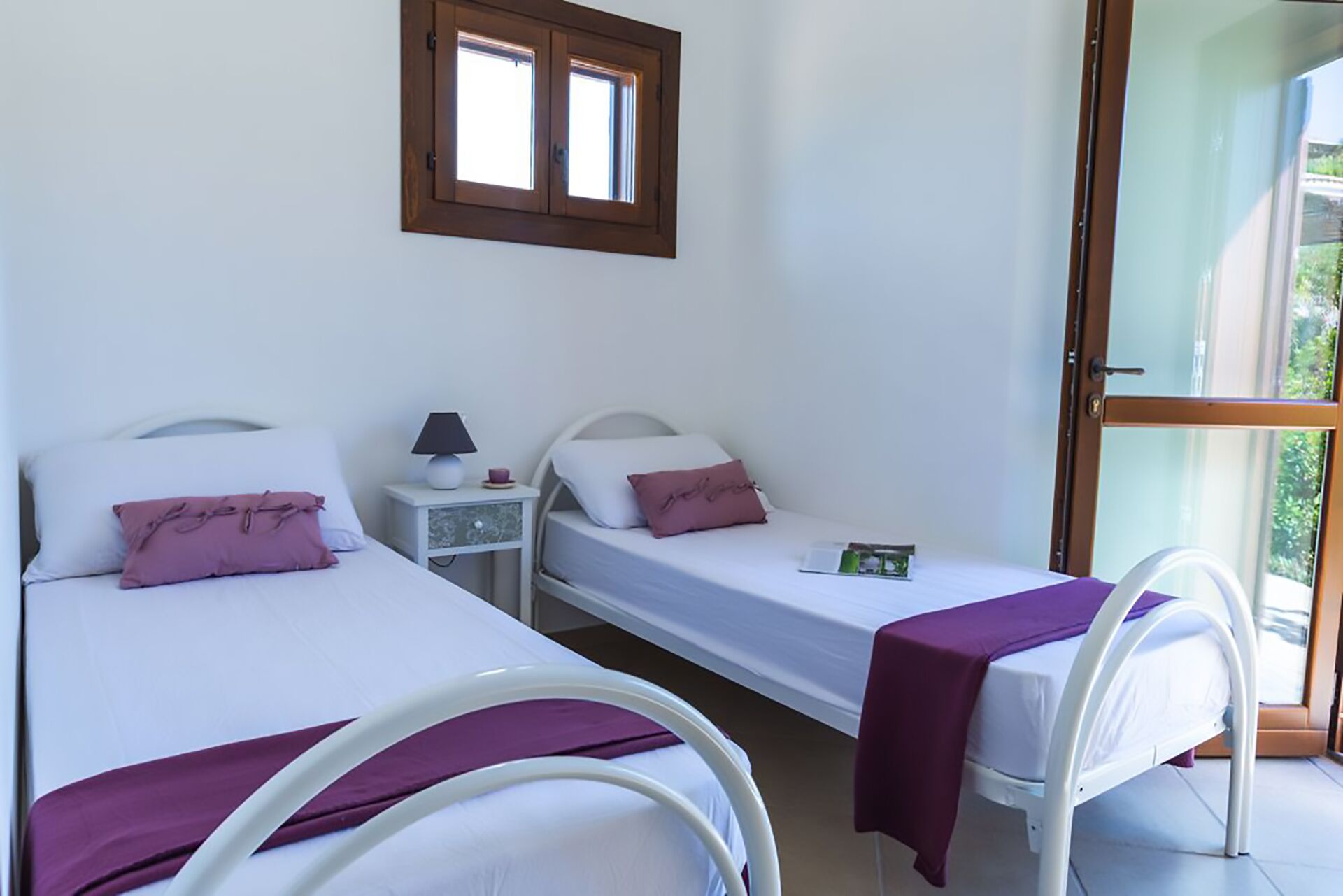 Total relaxation with a stone-thrown to Chia pool<br><br>IUN: Q2125