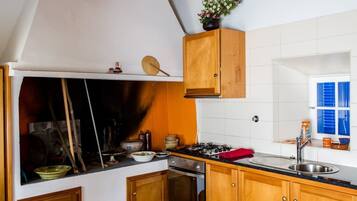 Fridge, microwave, oven, toaster