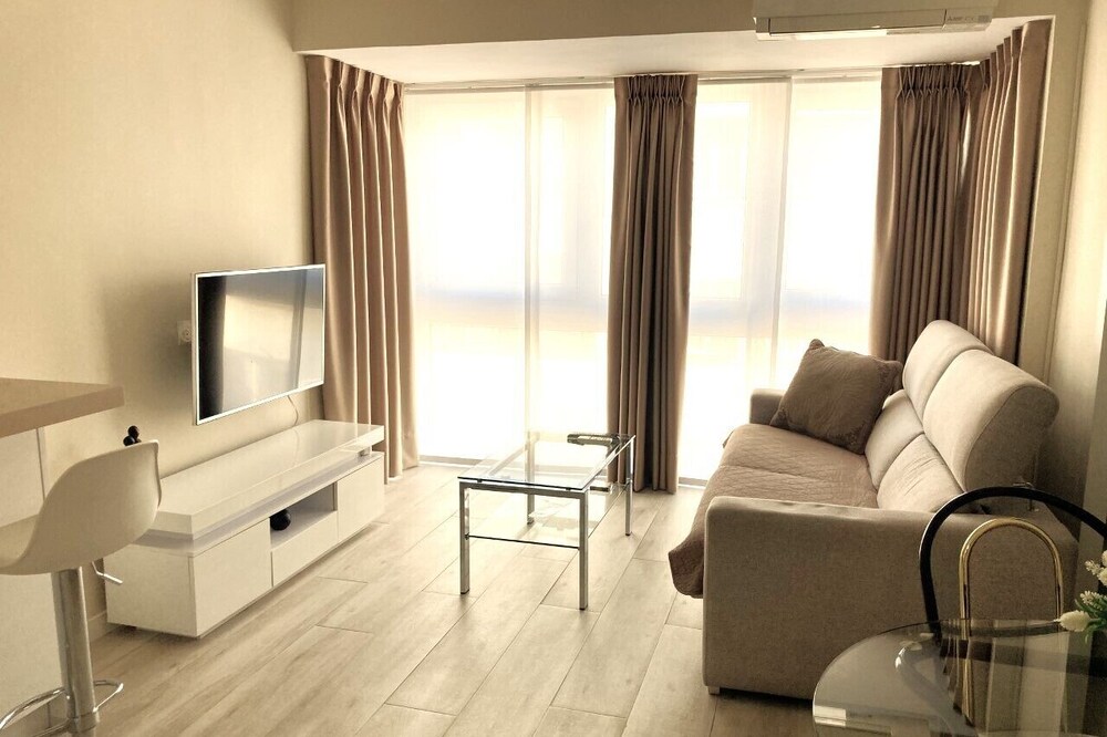 Beautiful designer apartment on the Golden Mile.