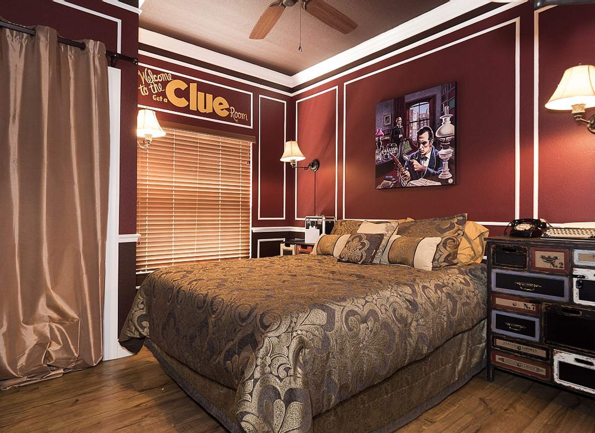 The Great Escape Lakeside Sleeps 46 People ! 13 Bedrooms, 11 Bathrooms & More!