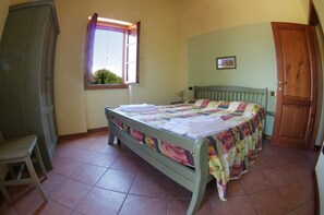 1 sovrum, strykjärn/strykbräda, wi-fi och sängkläder