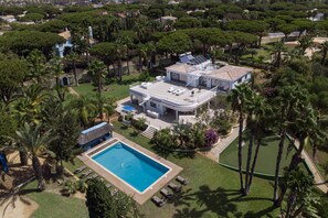 Exterior - Villa Natura | 6 Bedrooms | Spectacular Villa with Spacious Garden| Quarteira (Vilamoura)