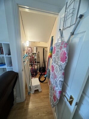 Fitness facility - 3 bed home Slough,private drive,near Heathrow,motorway,Legoland (Slough)