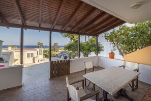 Outdoor dining - Cozy and spacious elevated house with sea view (kos)