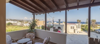 Maison surélevée confortable et spacieuse avec vue sur la mer