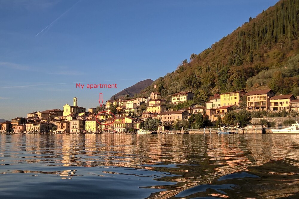 three-room apartment sleeps 6 in Monte Isola