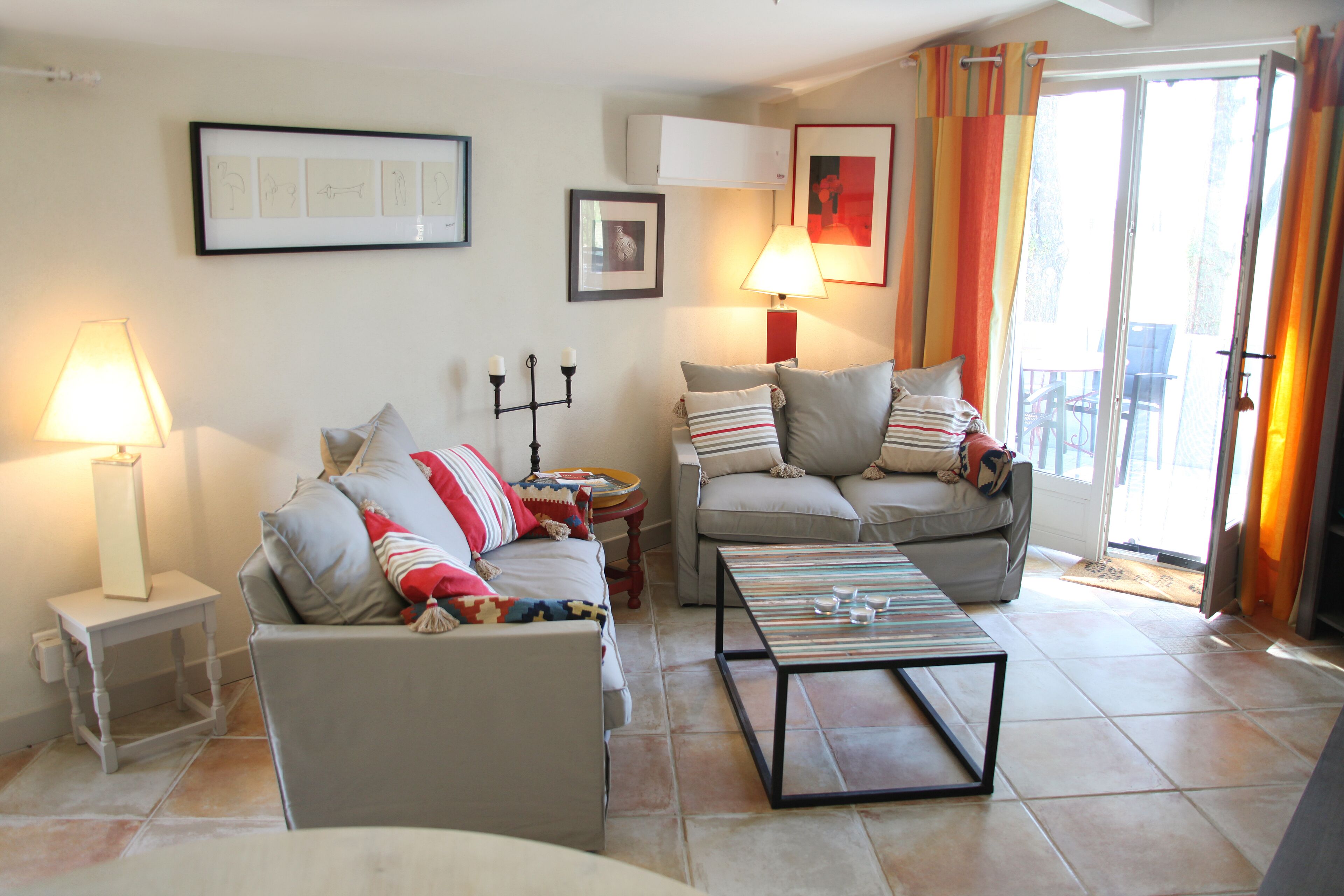 DROME PROVENCALE ,stylish luxury with views ,peace near local  restaurants