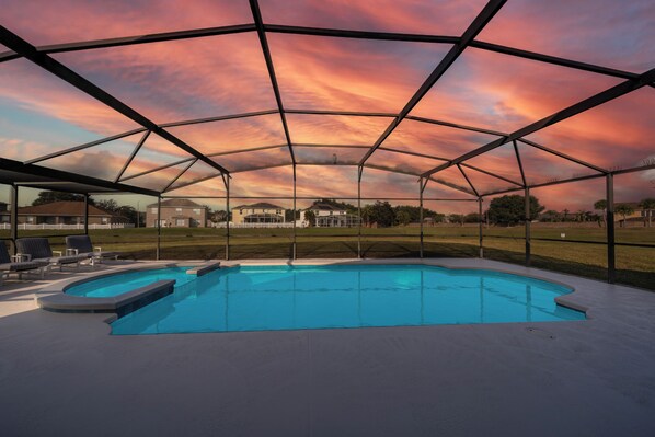 Piscine extérieure, piscine chauffée