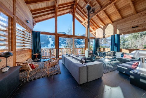 Serre-Chevalier: 5-star luxury chalet, Spa area, panoramic view