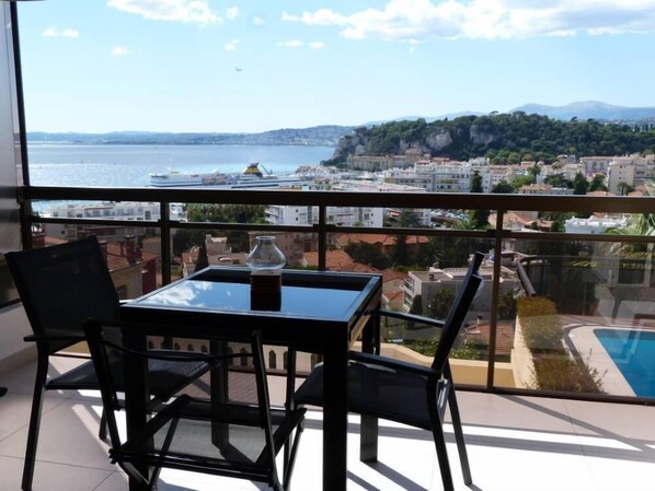 Outdoor dining - Superb modern apartment Panoramic sea view - Private garage (Nice)