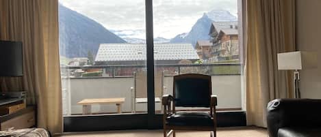 Televisio, kirjoja
