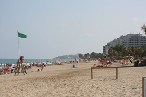 Vlak bij het strand