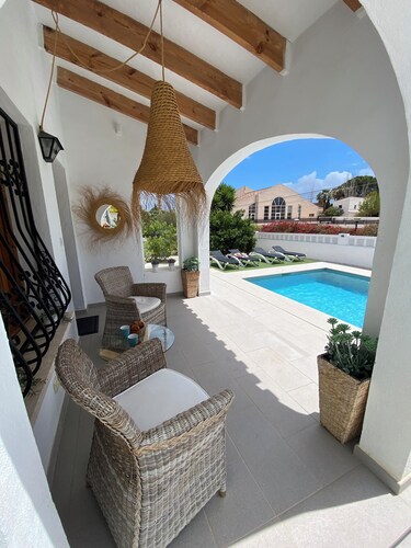 Cozy house with private pool