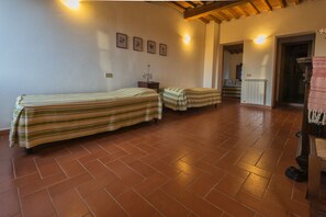 3 Schlafzimmer, Bügeleisen/Bügelbrett, kostenloses WLAN, Bettwäsche