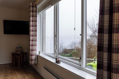 Central Lerwick holiday apartment