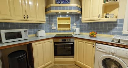 Central Lerwick holiday apartment