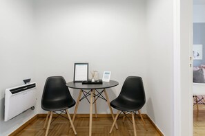 Dining - Chic and Cosy Flat in Plaka (Athina)