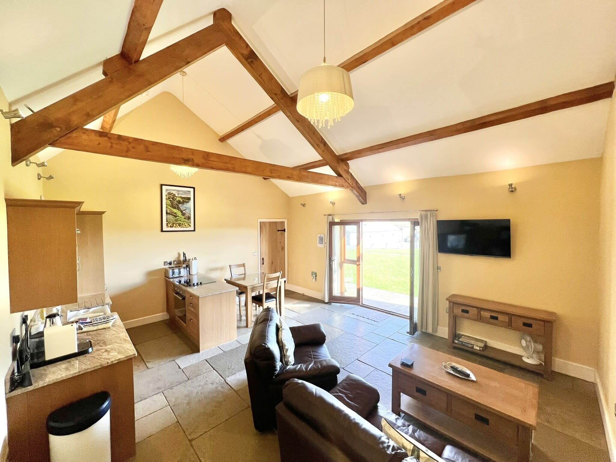 Télévision, chaîne hi-fi