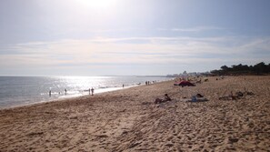 Vlak bij het strand