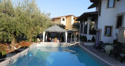 VILLA IN FOSSACESIA NEAR THE SEA