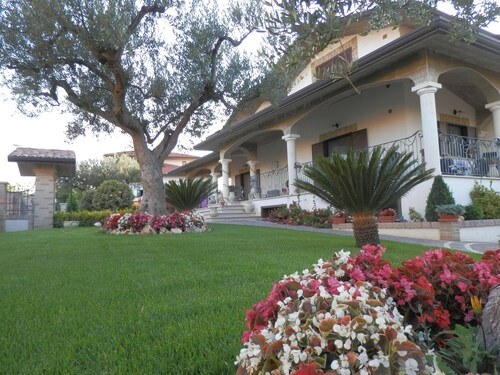 VILLA FOSSACESIA PRES 'LA MER 