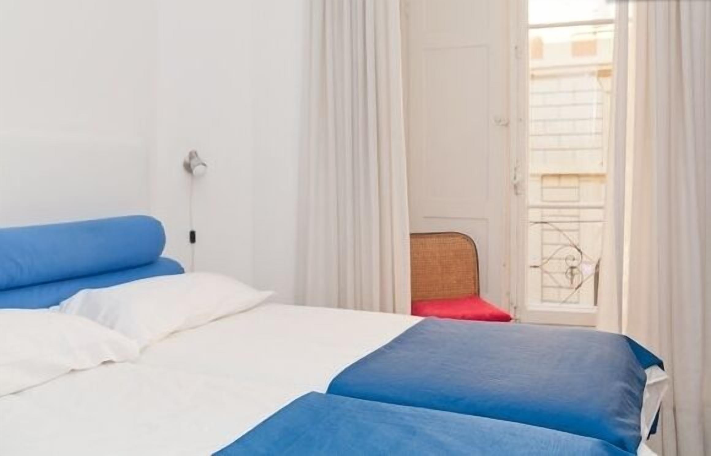 2 Be Home Colosseum B & B