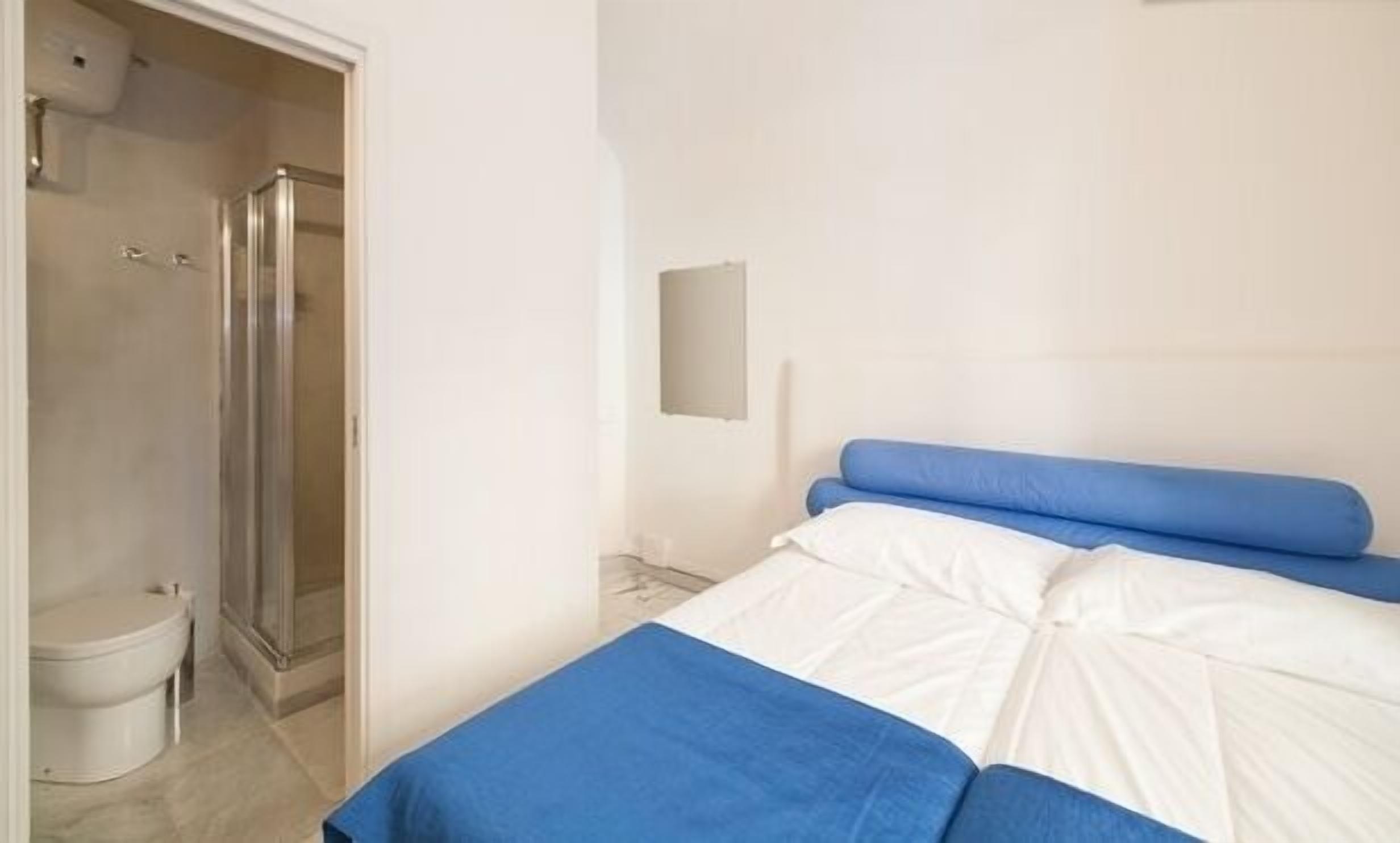 2 Be Home Colosseum B & B