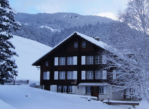 Nice apartment in a quiet chalet