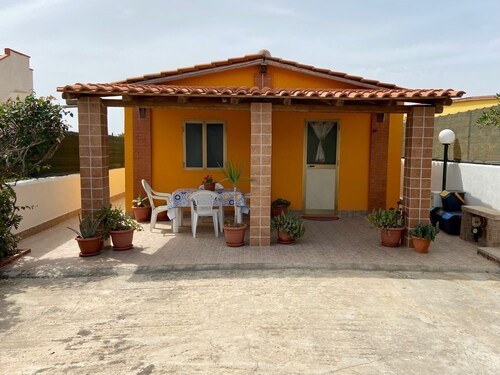 VILLA AURORA IN MARZAMEMI 100 M. FROM THE SEA