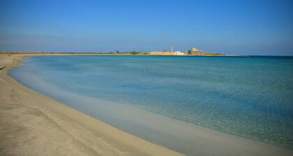 VILLA AURORA IN MARZAMEMI 100 M. FROM THE SEA