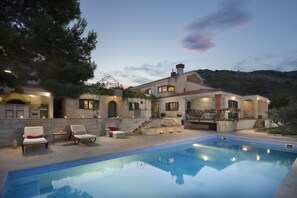 Outdoor pool, a heated pool