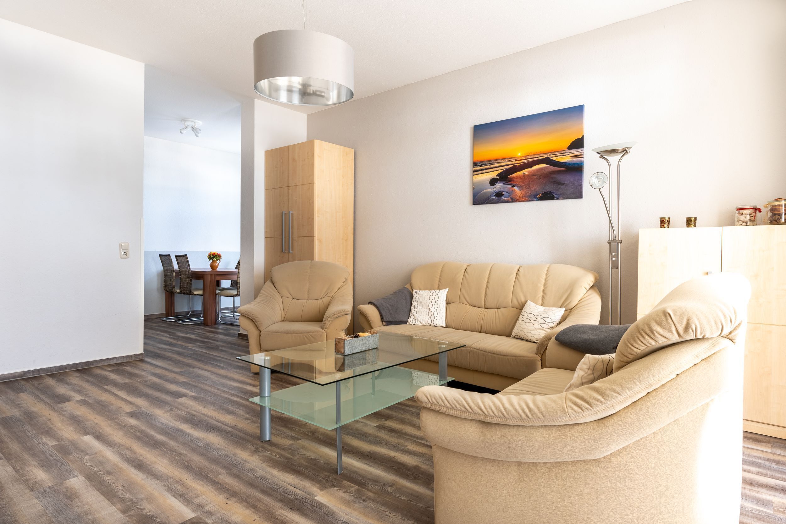 2-room apartments, 2 balconies, sea view right on the beach promenade in Binz