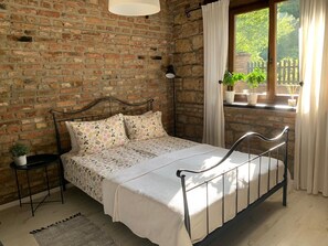 2 chambres, fer et planche à repasser, Wi-Fi, draps fournis